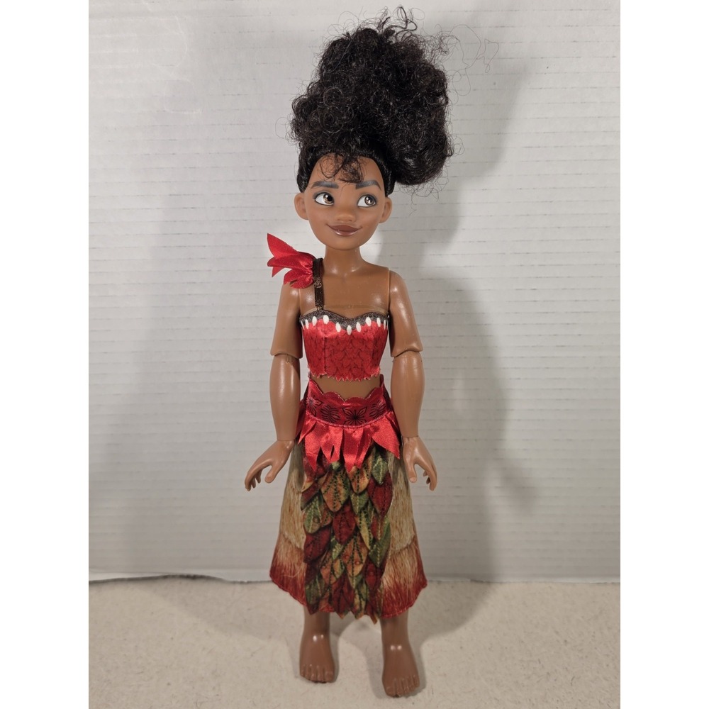 Disney Store Moana Doll 11" Princess Figure Toy With Articulated Arms